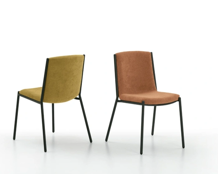 Sedia Fuji impilabile imbottita